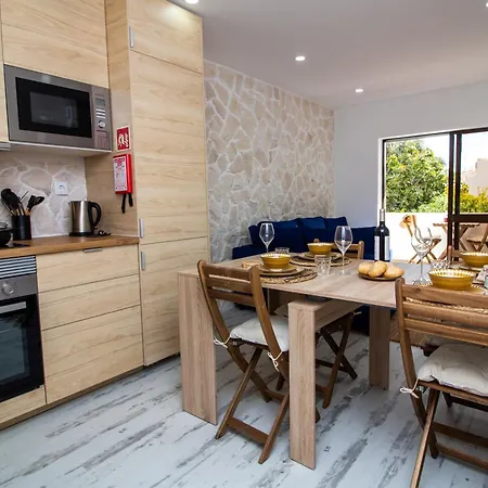 Amelie Old Town * אלבופיירה